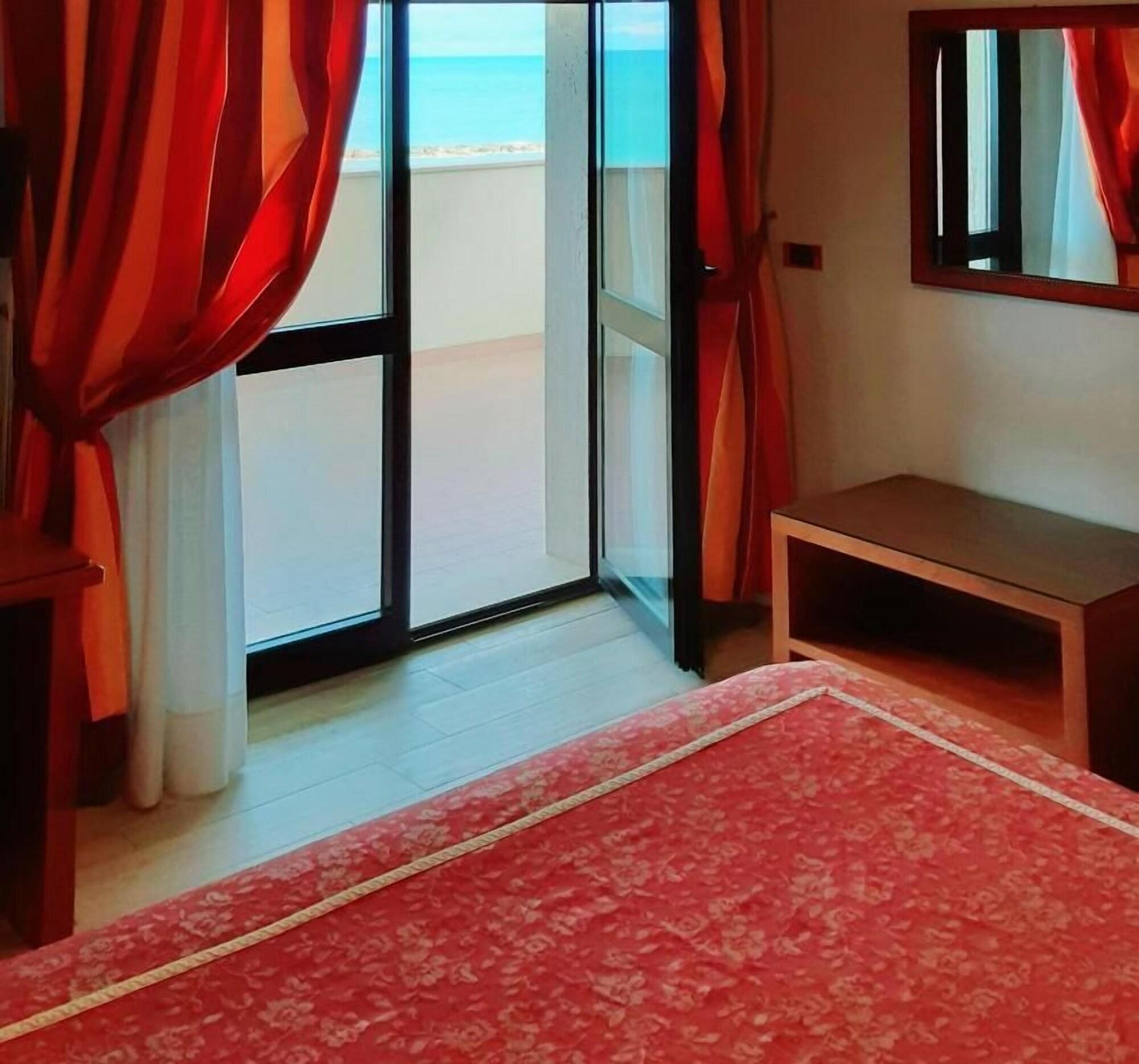 Hotel Promenade Montesilvano Marina المظهر الخارجي الصورة